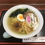 Sanwa Shiyokudou - 梅塩ラーメン