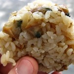 深川 伊勢屋 本店 - ｢あさりにぎり｣3ケ入345円