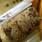 深川 伊勢屋 本店 - ｢あさりにぎり｣3ケ入345円