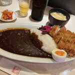 ポンチ軒 - カツと特製カレー