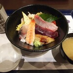 Kiyouken Honten Aribaba - 期間限定「特別海鮮丼」全景