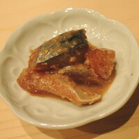 鮨処 つく田 - ごま鯖