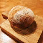 前芝料理店 - 自家製パン