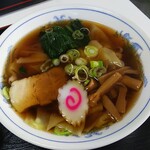 味一 - 料理写真:油脂の少ないワンタンは割と好み！、