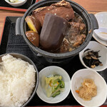 和牛もつ焼酒場 大八 - 