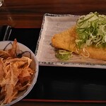 はやとみ  - 三角油あげ２９０円 そば･うどん･定食ご注文のお客様限定メニュー♪  着盆＼(^o^)／