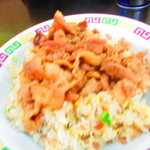 Ramen Taishou - 肉チャーハン　８００円（税込）味付け肉のアップ【２０２１年９月】