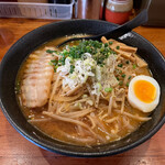 ひろや - 味噌ラーメン（大盛り）750円。