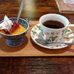 喫茶 あじさい - ミニデザート、珈琲。