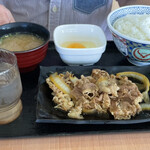 吉野家 136号線伊豆長岡店 - 