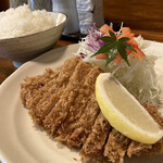 Tonkatsu Suzunoya - とんかつ定食　　　　　980円