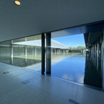 炭火割烹 蔓ききょう - 綺麗な美術館です