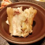 闇市 - 闇市さん自家製の”豚足”です。
      399円なのですが、味付け食感ともにGOOD！！！