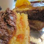 エムコイデ - 中にはオレンジピールが。でも、これ、甘い！！！