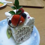 サロン・ド・テ・ジャマン - 2012.11. 誕生日ケーキ（既に1/4カット済み・・・）