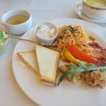 英一番館 - プレマッチランチ。