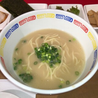 成田空港駅でおすすめの美味しいラーメンをご紹介 食べログ 成田空港駅でおすすめの美味しいラーメンをご紹介 食べログ