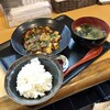 花菜よし - 激辛麻婆豆腐定食700円、ライス小盛で650円