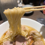 らーめん 鉢ノ葦葉 - ちゃーしゅーわんたん麺 1350円、くんたま 100円