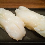 寿司と炉端焼 四季花まる - 活たこ握り(286円)