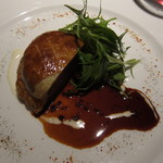 SAKURA - 「～古典と創作の魅力～厳選国産和牛のシャトーブリアン・ウェリントン風　優雅に香るマデラソースとトリュフの交歓(ドンペリコース)