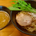 Mendo Koro Yanoya - つけそば(冷)はつけ汁は温で麺が冷