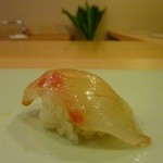 鮨 志の助 - 鯛の昆布締め