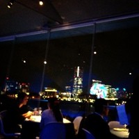 International cuisine subzero - みなとみらいの夜景が目の前に広がる店内
