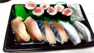 Sushi Yuuraku - コハダ、シメサバ、炙りシメサバ、鉄火巻き