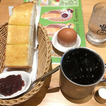 珈琲所 コメダ珈琲店 - トーストにはバターを　小倉は追加で注文