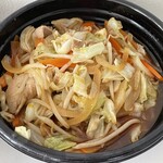 ほっともっと - 肉野菜炒め弁当の肉野菜炒め