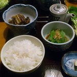 Sawauchi Jinku - 唐揚げ定食。ご飯少なめ