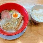 おいらのらーめん ピノキオ - とろとろ塩らーめん + ごはん
