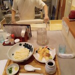 讃岐うどん 本格手打 てつ家 - 