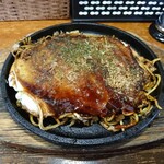 Furuta - お好み焼きon焼きそば