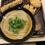 うどん 丸香 - 冷かけうどん引で撮影