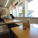 とんかつ & とり天 しげのや食堂 - 店内