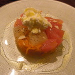 hikari-yurari - 人参と柑橘と自家製リコッタチーズのサラダ