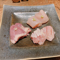 炭火焼鳥とり央 - もも、ささみ、こころ
