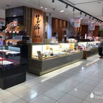 なが餅 笹井屋 - 店の外観　※近鉄百貨店に、入ってます