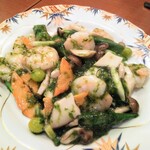 中国料理 龍薫 - 海老と季節の野菜青海苔塩炒め　海老始め全てが美味！
