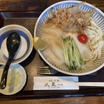 久良一 - 冷やしうどん。鰹だしでさっぱりいただけます。