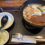 Kuraichi - 味噌煮込みうどん。貝の出汁がきいた味噌は、幅広のうどんに良く絡みます。