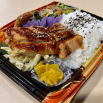 Ion - ＊てんこ盛り弁当（照焼チキン）（¥429）