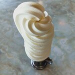 マルカンビル大食堂 - ソフトクリーム（上から）
