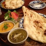 印度料理シタール - 選べる二種のカレー（パラクパニールとバターチキン）