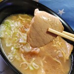 オーモリラーメン - チャーシュー