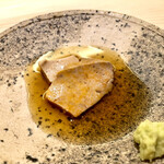 鮨 なんば - するとこの薄切りに！さすがに滑らかで旨い！