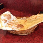 ナンダ インディアン ダイニング - ナン