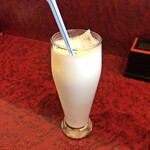 ナンダ インディアン ダイニング - ラッシー